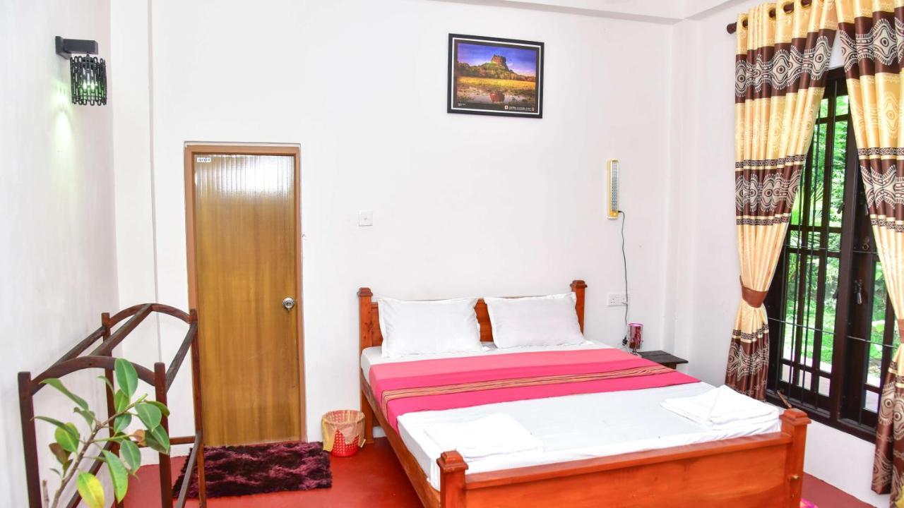 Smashing Inn Дамбулла Экстерьер фото