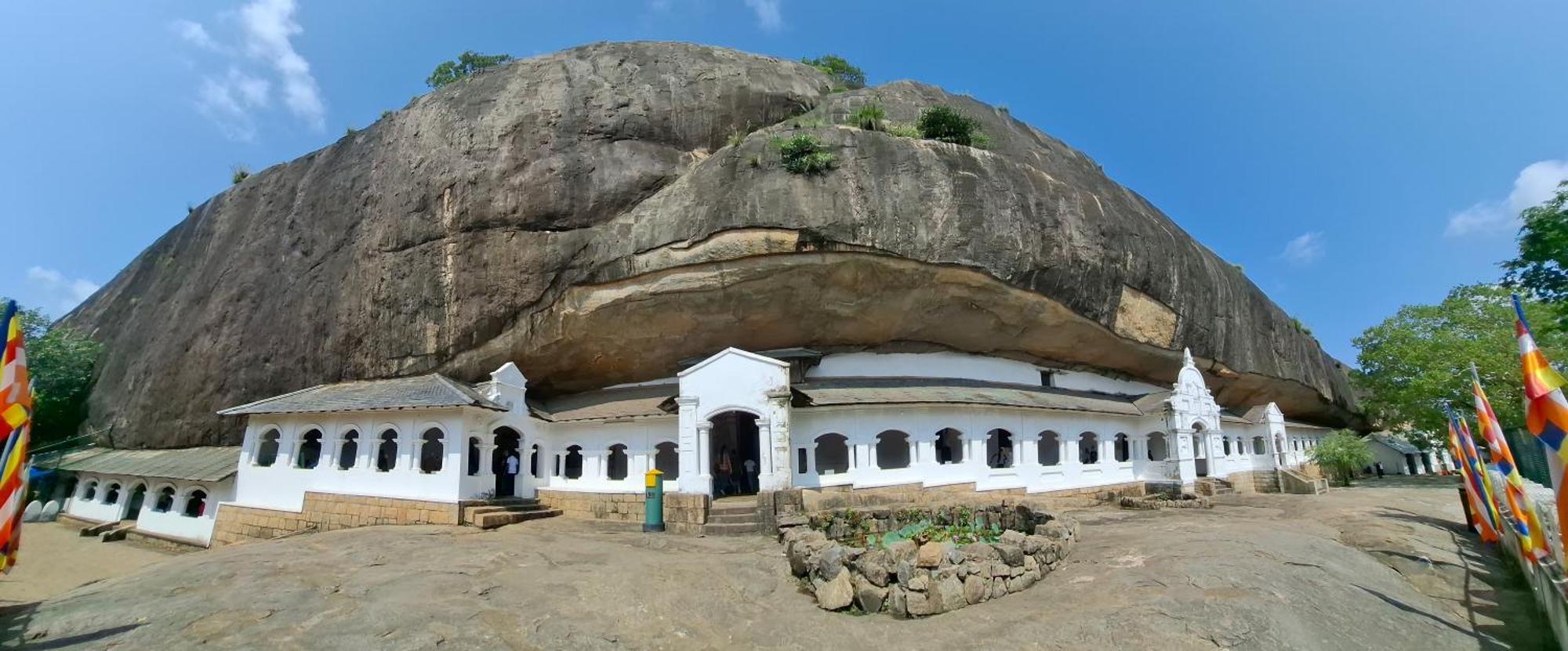 Smashing Inn Дамбулла Экстерьер фото